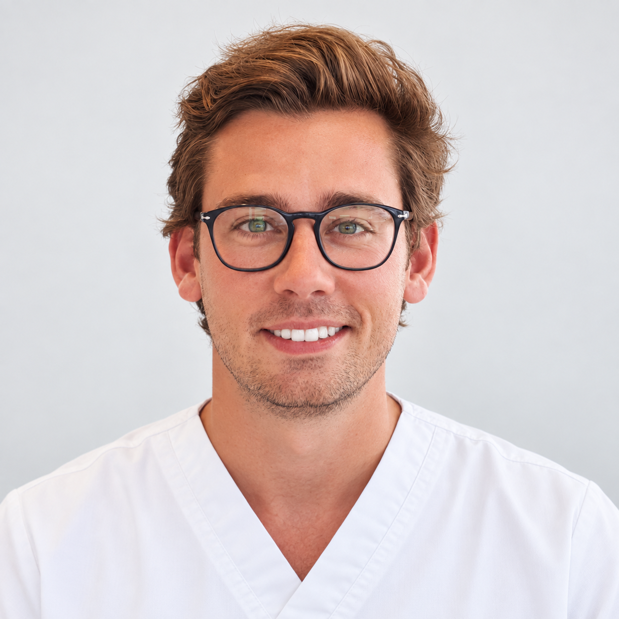 Portrait du Dr Clément Chandelier, chirurgien-dentiste à Prévessin-Moëns