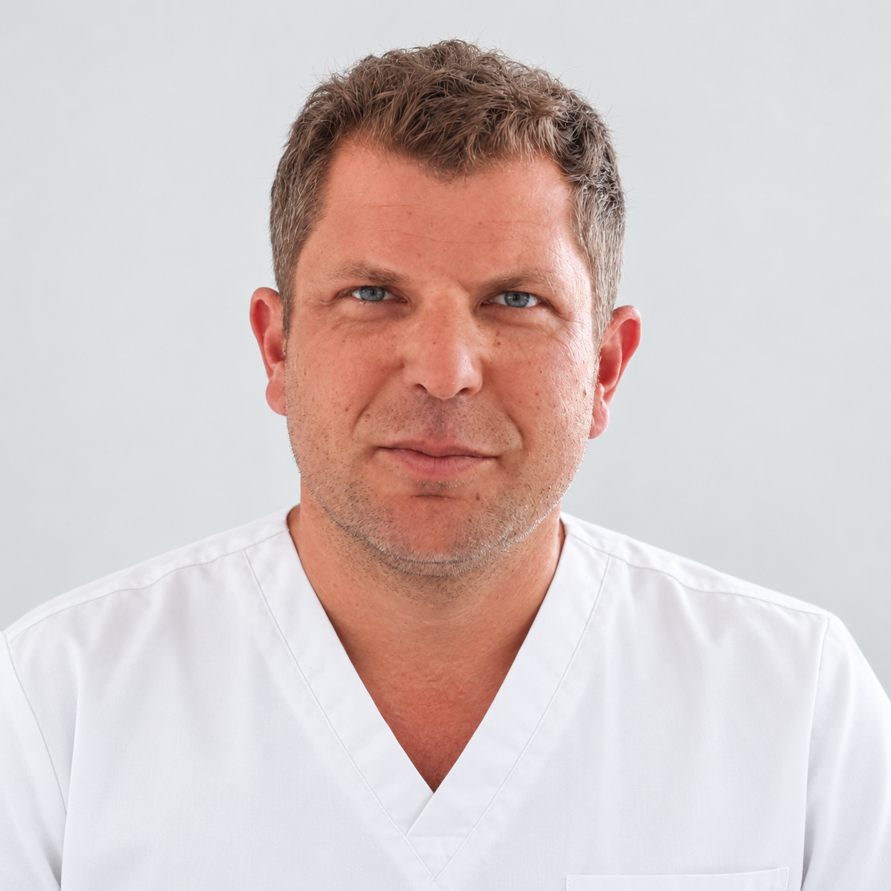 Portrait du Dr Pascal Guignard, chirurgien-dentiste à Prévessin-Moëns